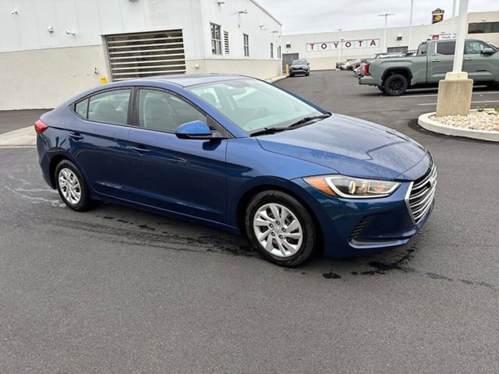 Used 2018 Hyundai Elantra SE Sedan