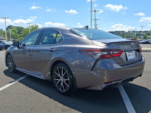 2024 Toyota Camry SE photo 4