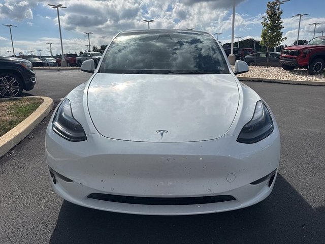 2022 Tesla Model Y Long Range photo 2