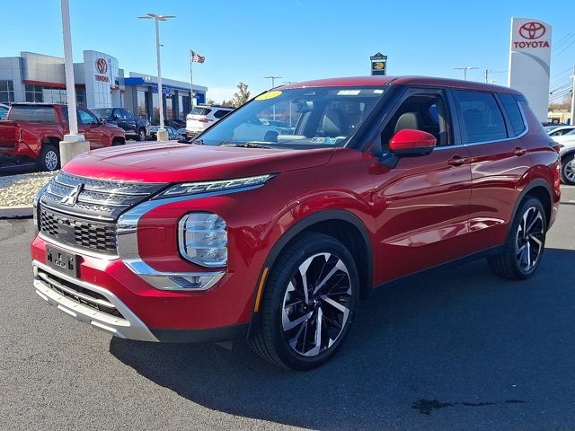 2023 Mitsubishi Outlander SE S-AWC photo 3