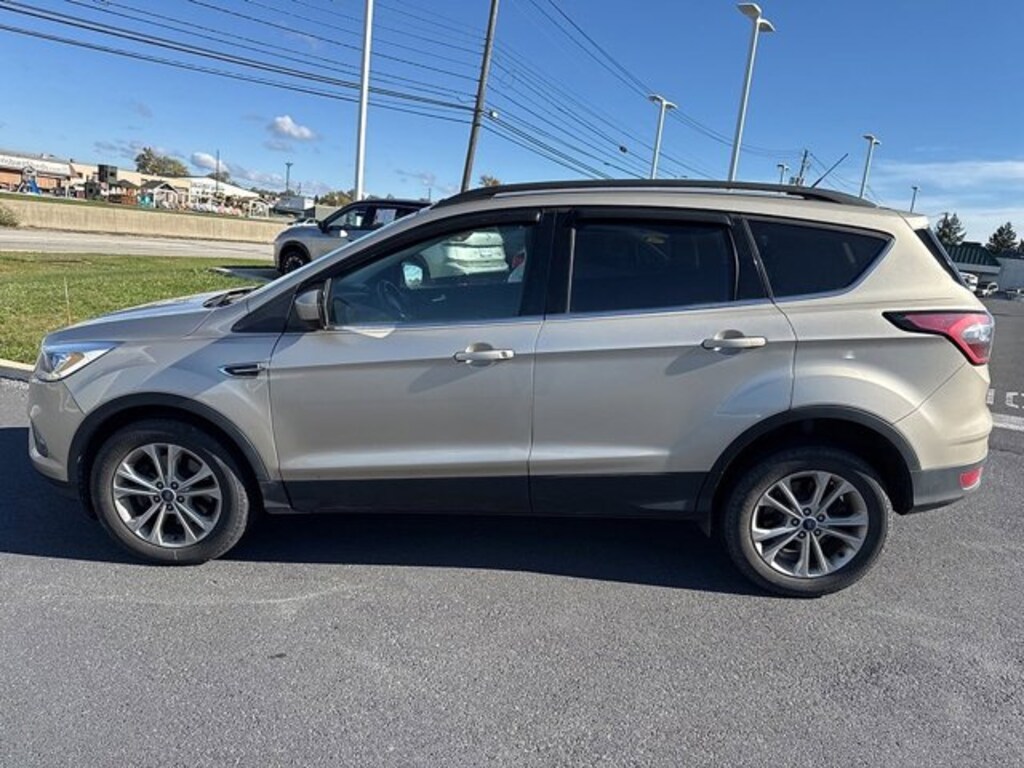 Used 2017 Ford Escape SE SUV