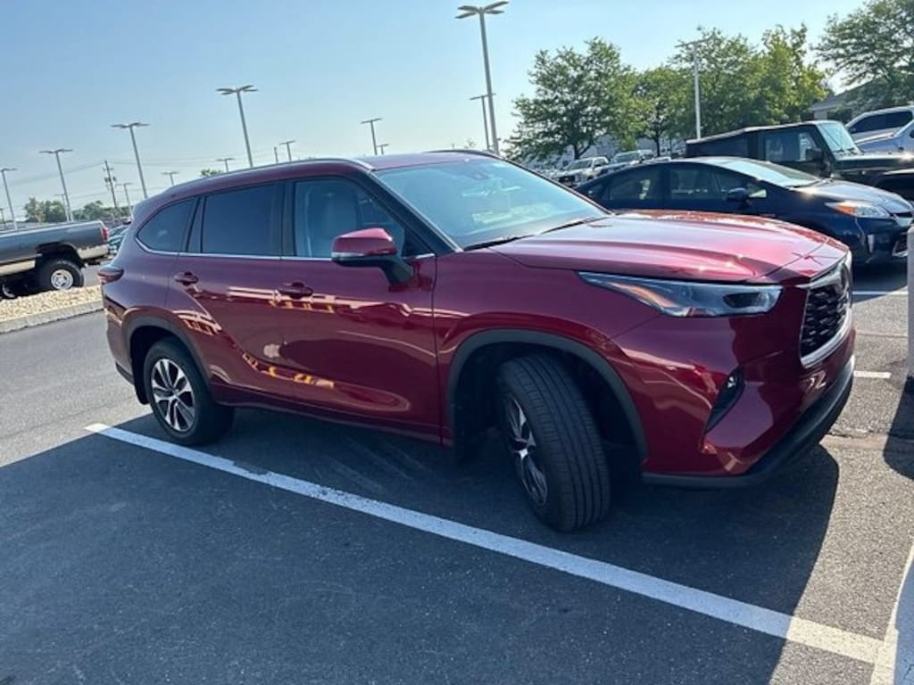 Certified 2024 Toyota Highlander XLE SUV
