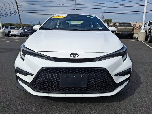 2024 Toyota Corolla SE photo 2