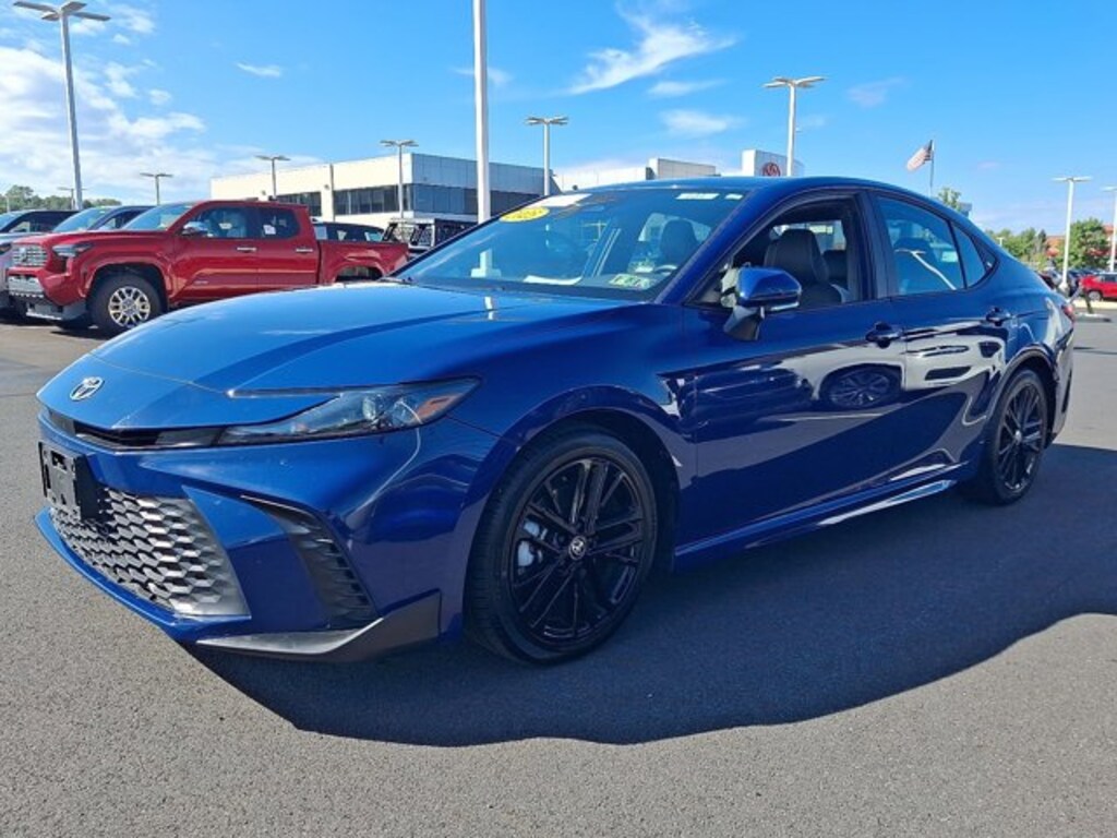 Certified 2025 Toyota Camry SE Sedan