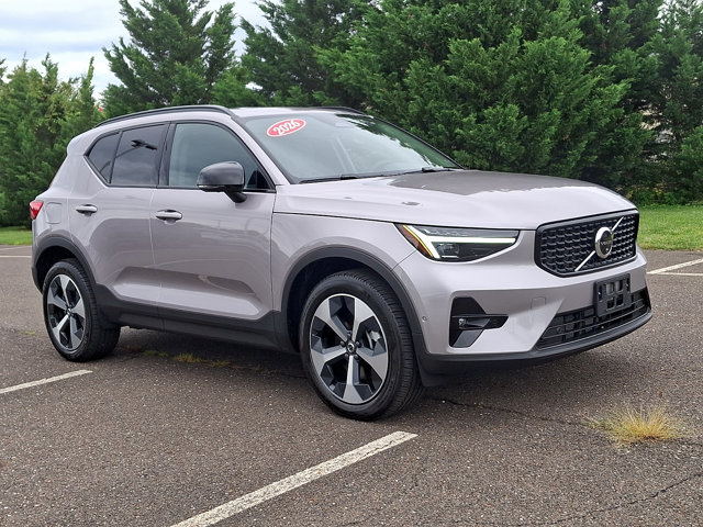 2026 Volvo XC40 Plus