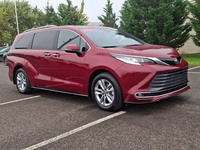 2026 Toyota Sienna Limited