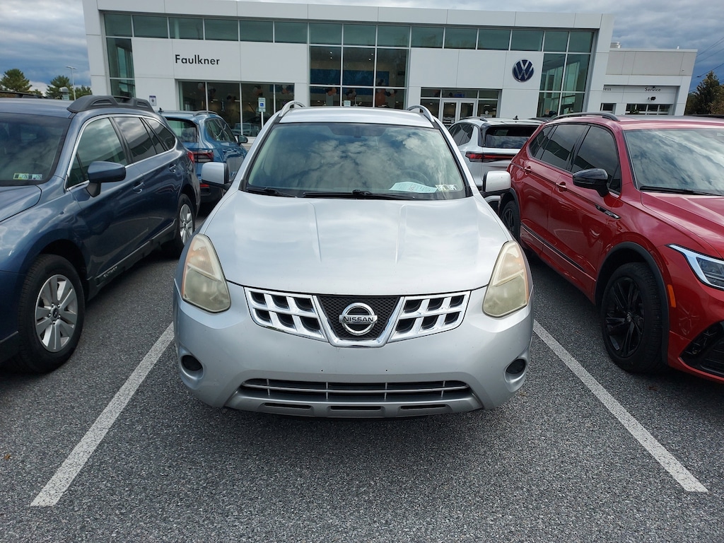 Used 2013 Nissan Rogue SV AWD  SV