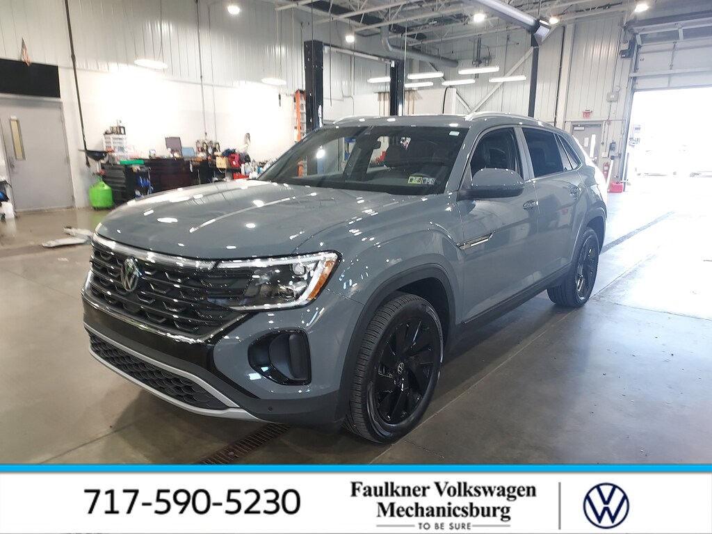 Used 2024 Volkswagen Atlas Cross Sport 2.0T SE with Technology 2.0T SE w/Technology 4MOTION