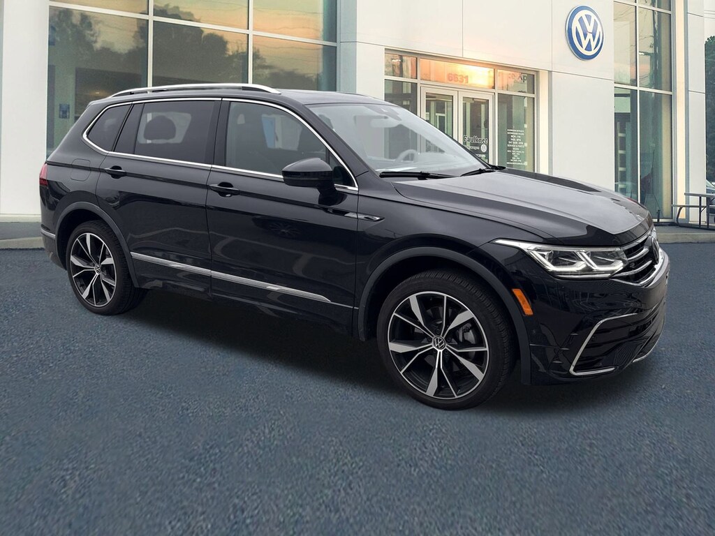 Certified 2024 Volkswagen Tiguan SEL R-Line 2.0T SEL R-Line 4MOTION