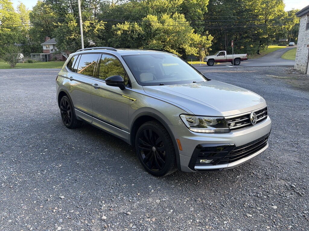 Certified 2021 Volkswagen Tiguan SE R-Line Black 2.0T SE R-Line Black 4MOTION