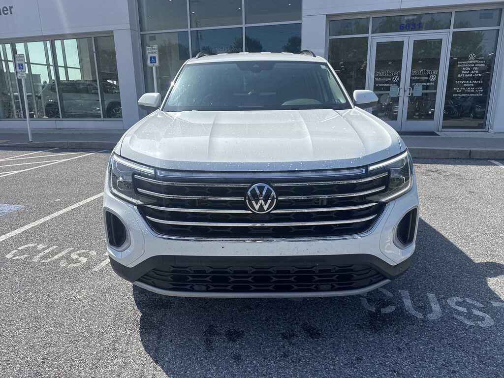 Certified 2024 Volkswagen Atlas 2.0T SE with Technology 2.0T SE w/Technology 4MOTION