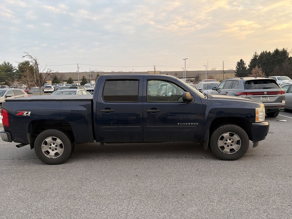 Used 2011 Chevrolet Silverado 1500 LT 4WD Crew Cab 143.5 LT