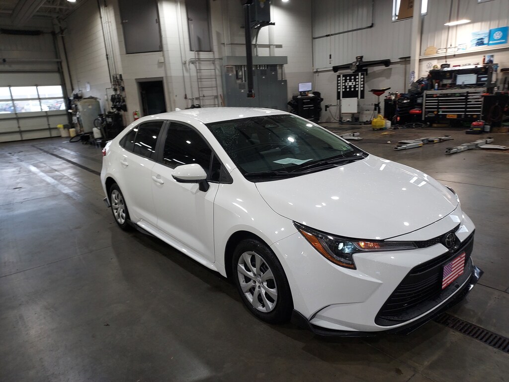 Used 2024 Toyota Corolla LE LE CVT
