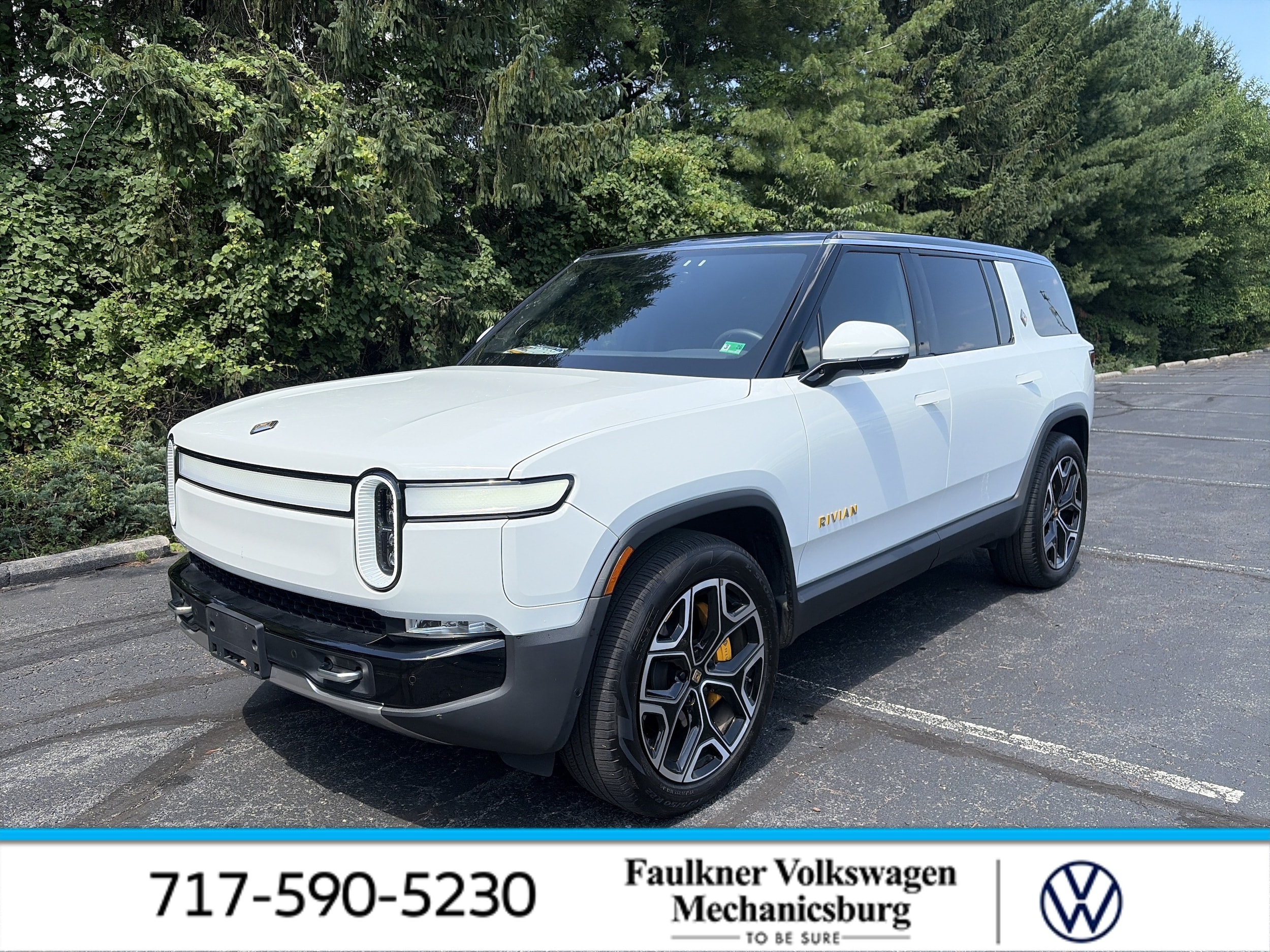 2022 Rivian R1S Launch Edition's photo