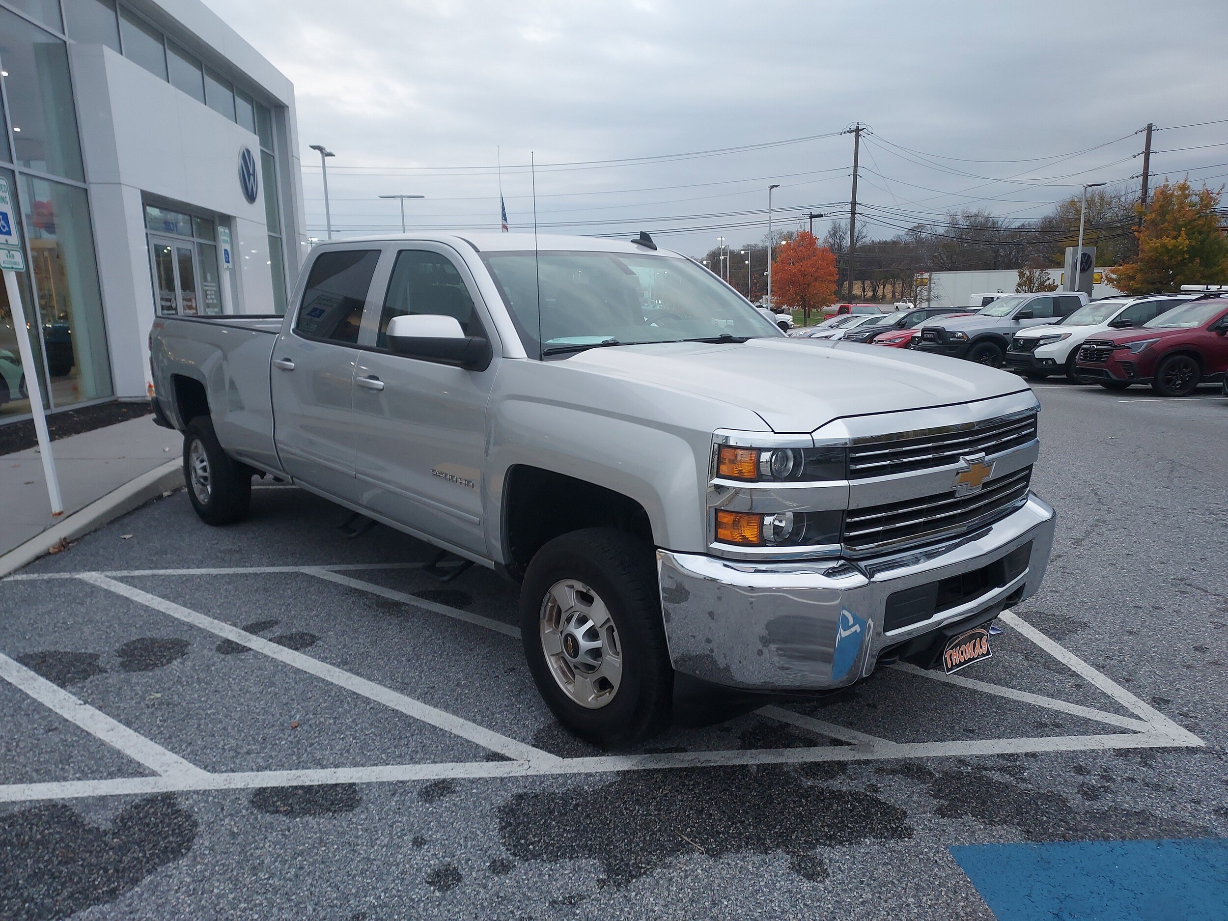 2015 Chevrolet Silverado 2500HD LT photo 3