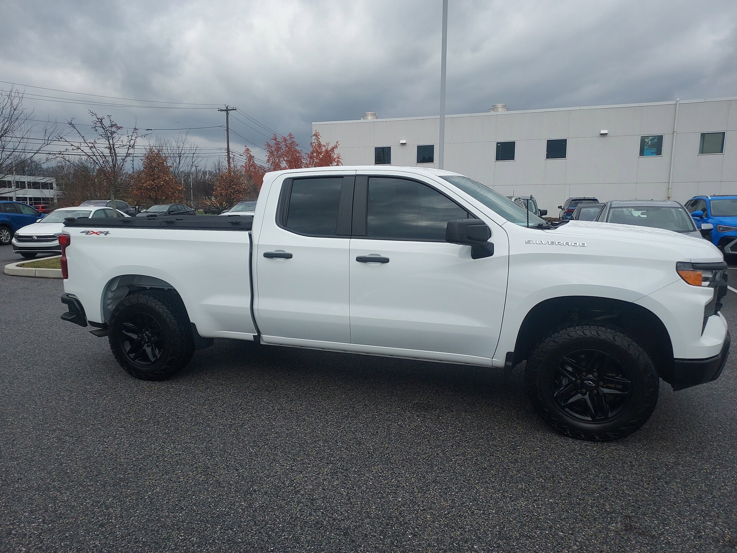 2023 Chevrolet Silverado 1500 Work Truck photo 3