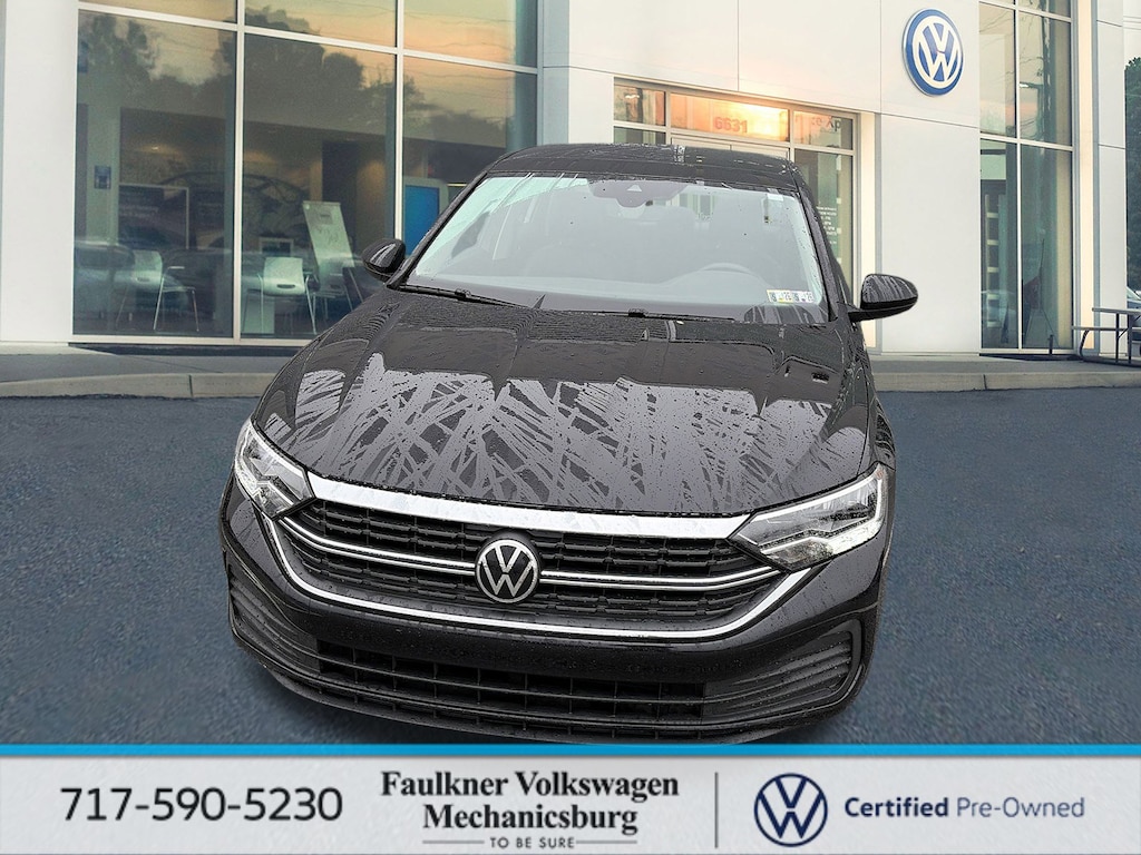 Certified 2023 Volkswagen Jetta SE SE Auto