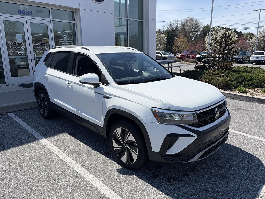 Certified 2024 Volkswagen Taos SE SE 4MOTION