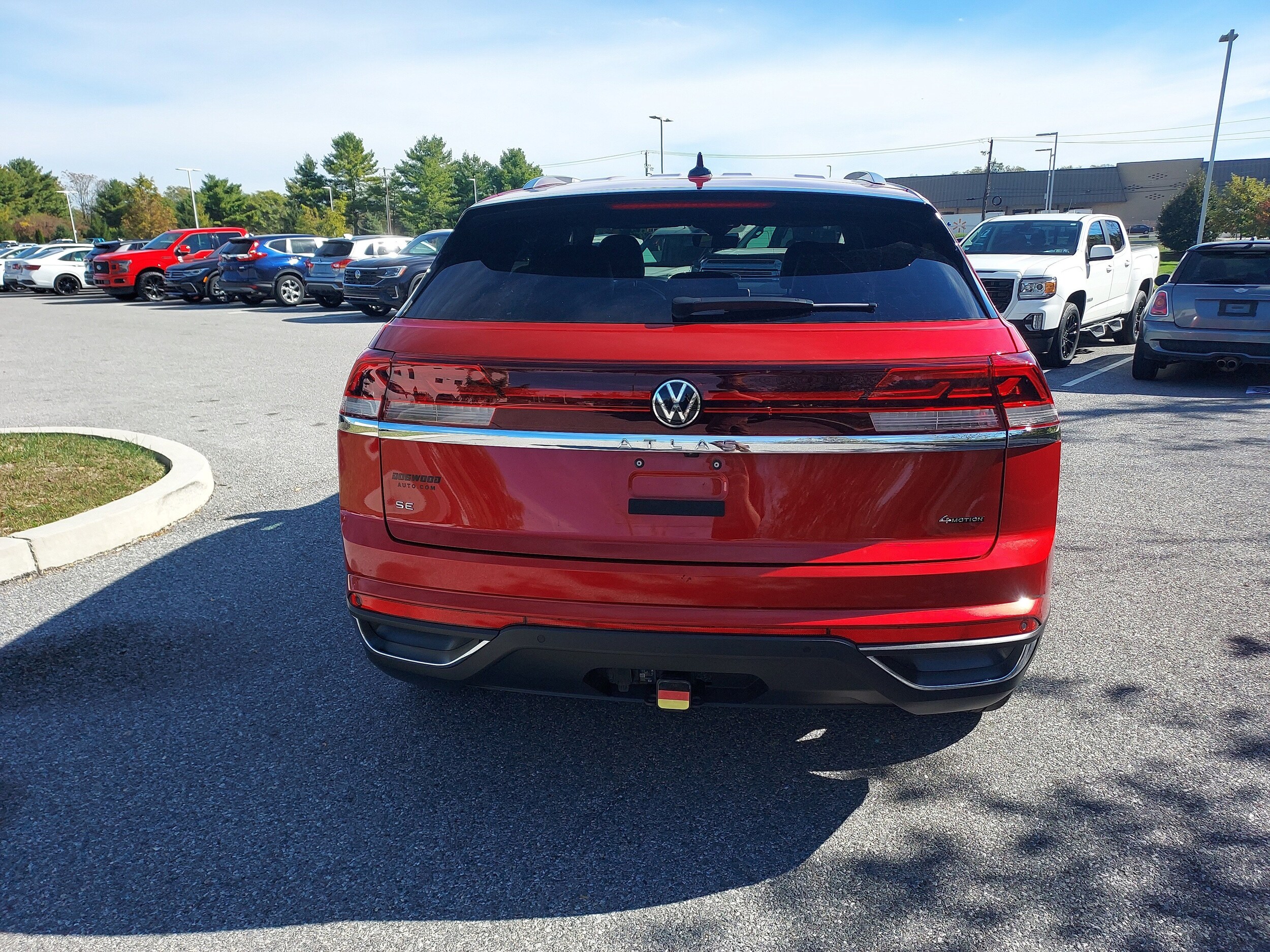 2024 Volkswagen Atlas Cross Sport SE Technology photo 4