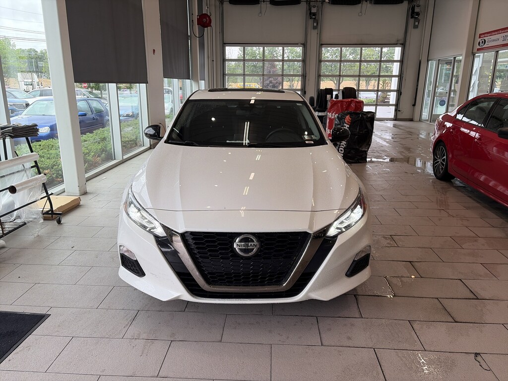 Used 2021 Nissan Altima 2.5 SR Sedan