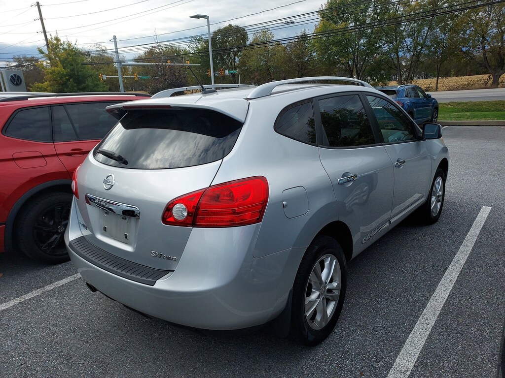 Used 2013 Nissan Rogue SV AWD  SV