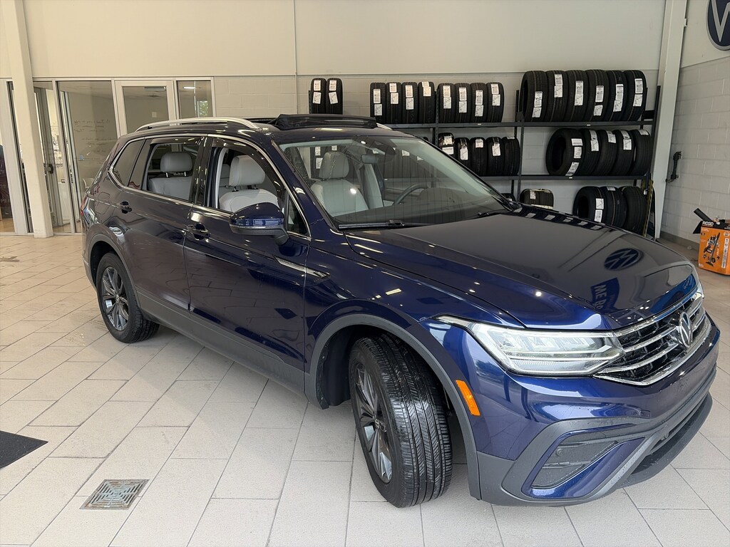 Used 2024 Volkswagen Tiguan SE 2.0T SE 4MOTION
