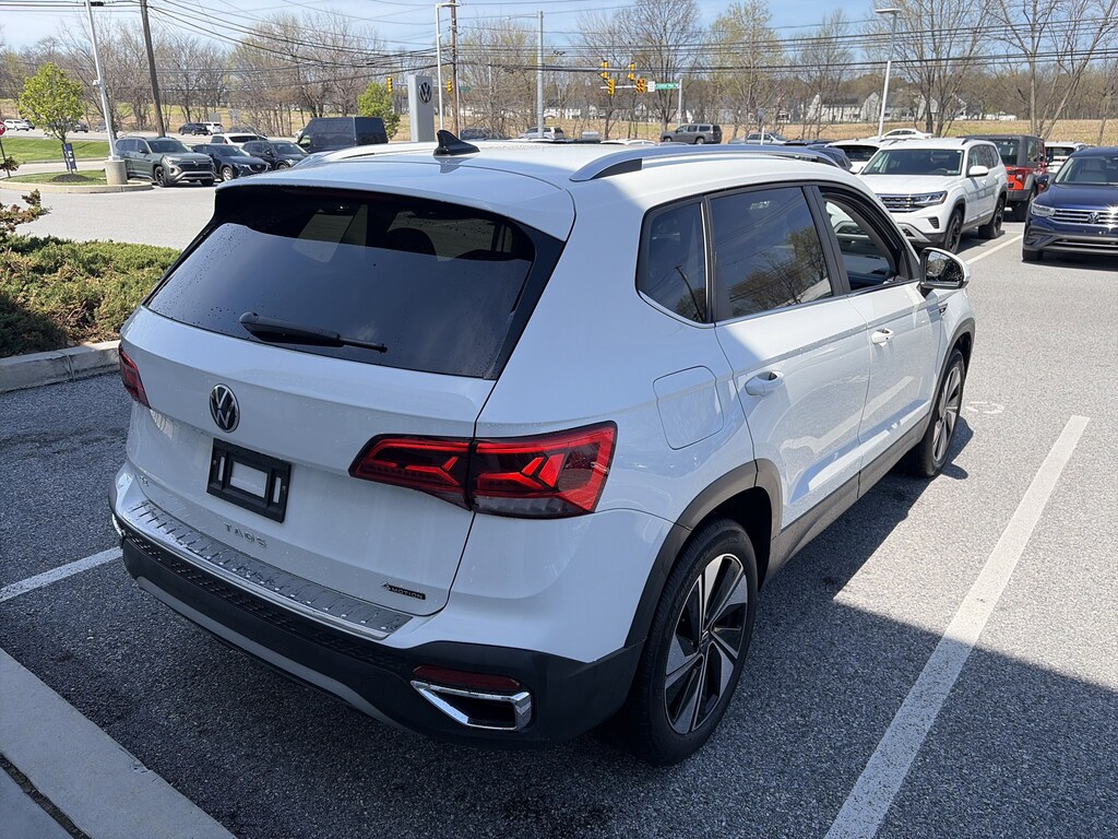Certified 2024 Volkswagen Taos SE SE 4MOTION