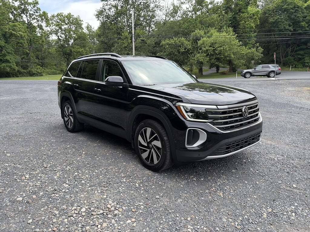 Used 2026 Volkswagen Atlas 2.0T SE w/Technology 2.0T SE w/Technology 4MOTION