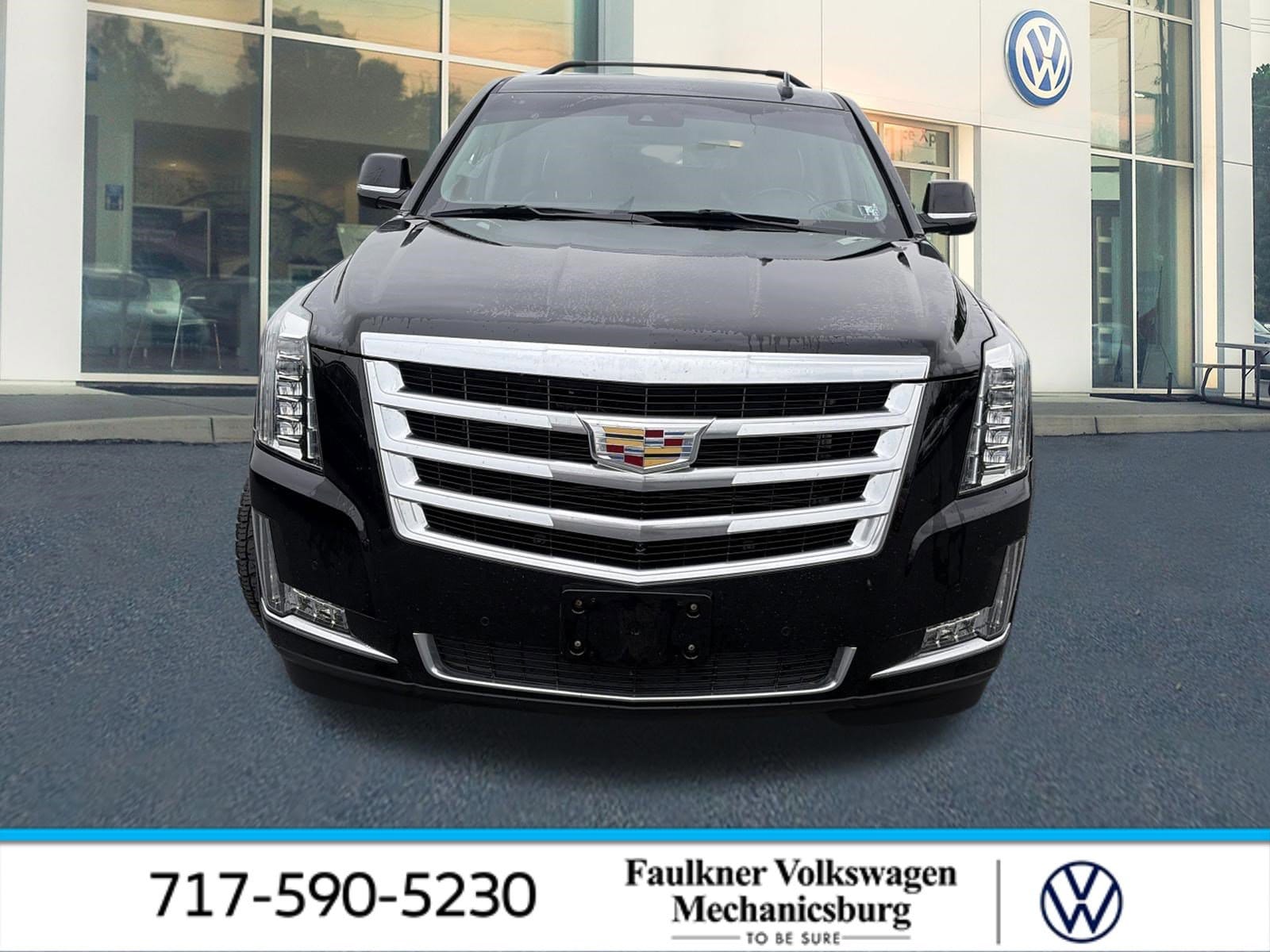 2018 Cadillac Escalade ESV AWD Luxury's photo