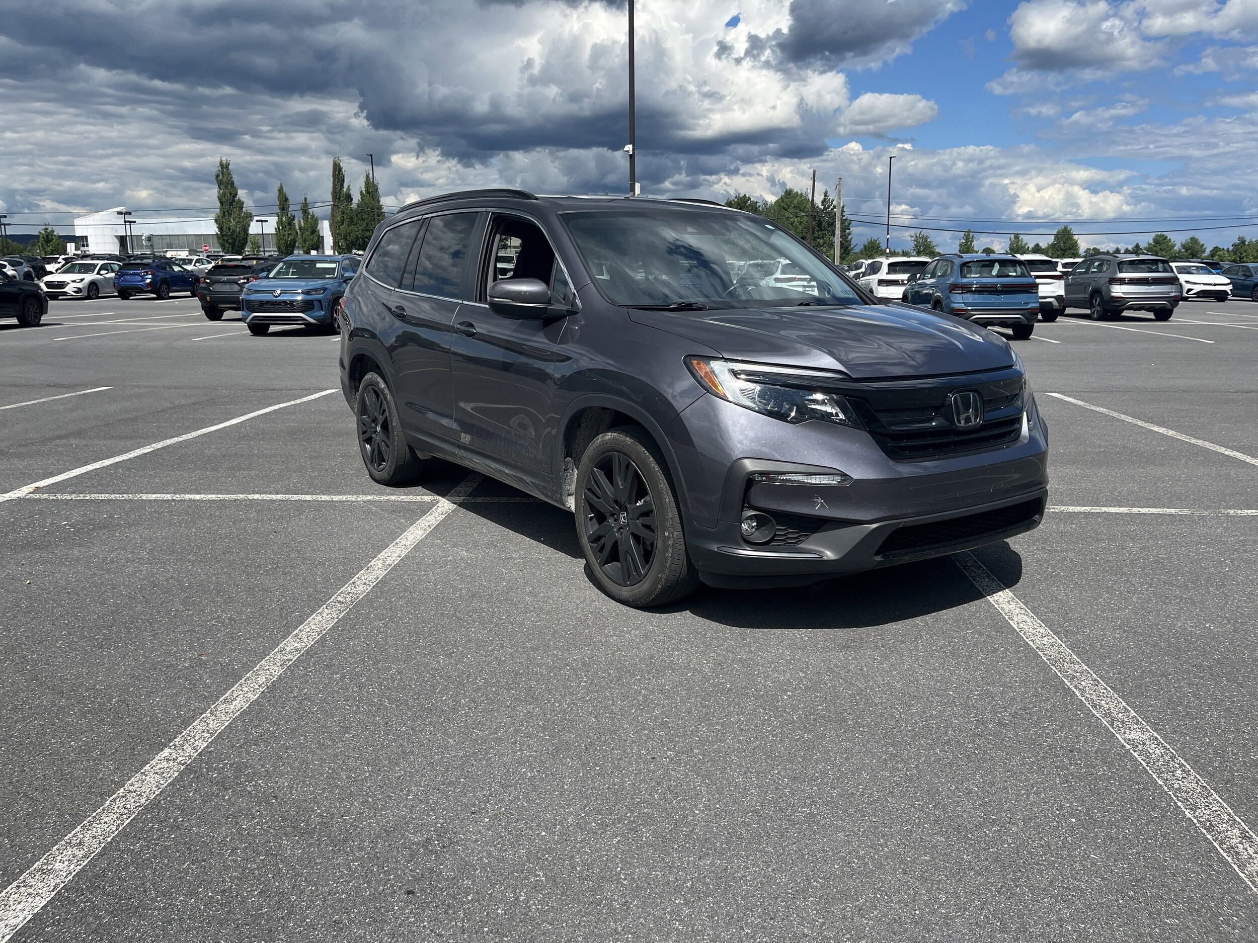 2022 Honda Pilot Special Edition photo 3