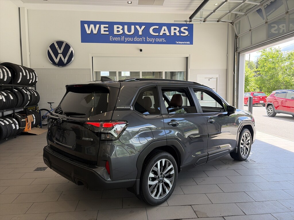 Used 2025 Subaru Forester Touring Touring AWD
