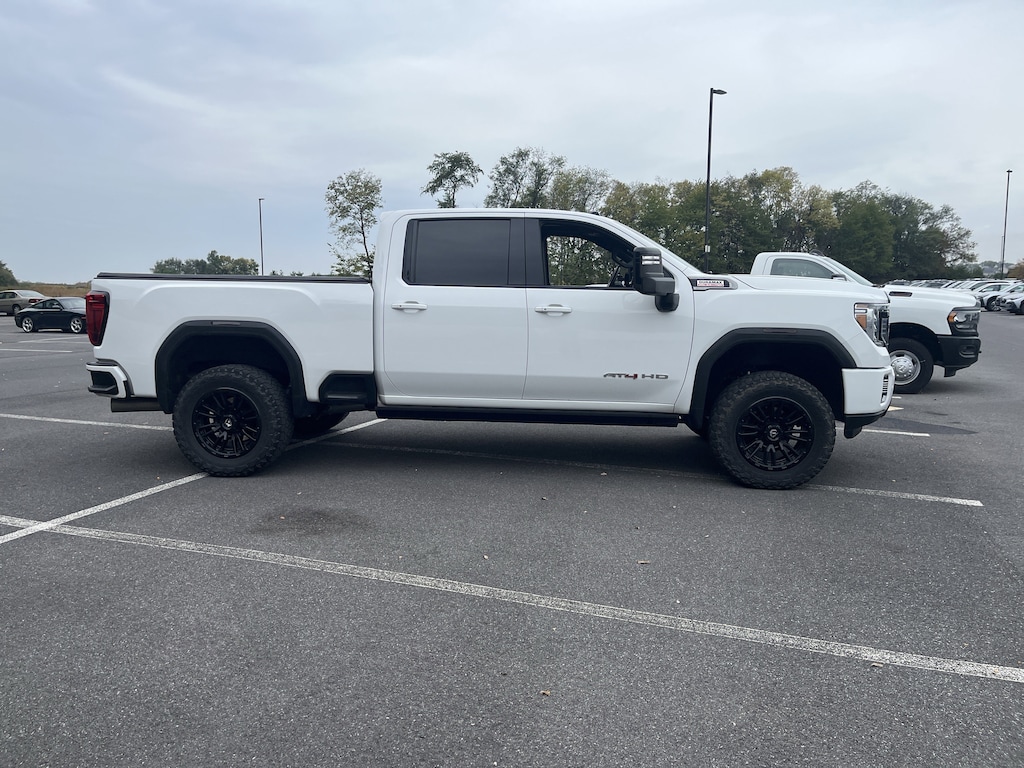 Used 2021 GMC Sierra 2500HD AT4 4WD Crew Cab 159 AT4
