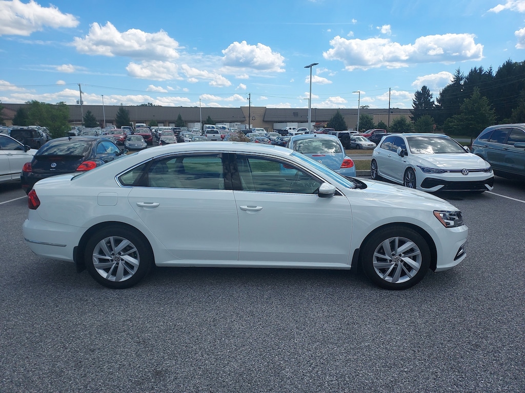 Used 2018 Volkswagen Passat 2.0T SE with Technology 2.0T SE w/Technology Auto