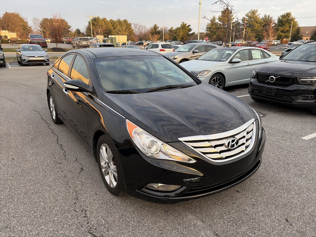 Used 2013 Hyundai Sonata Limited PZEV Sedan