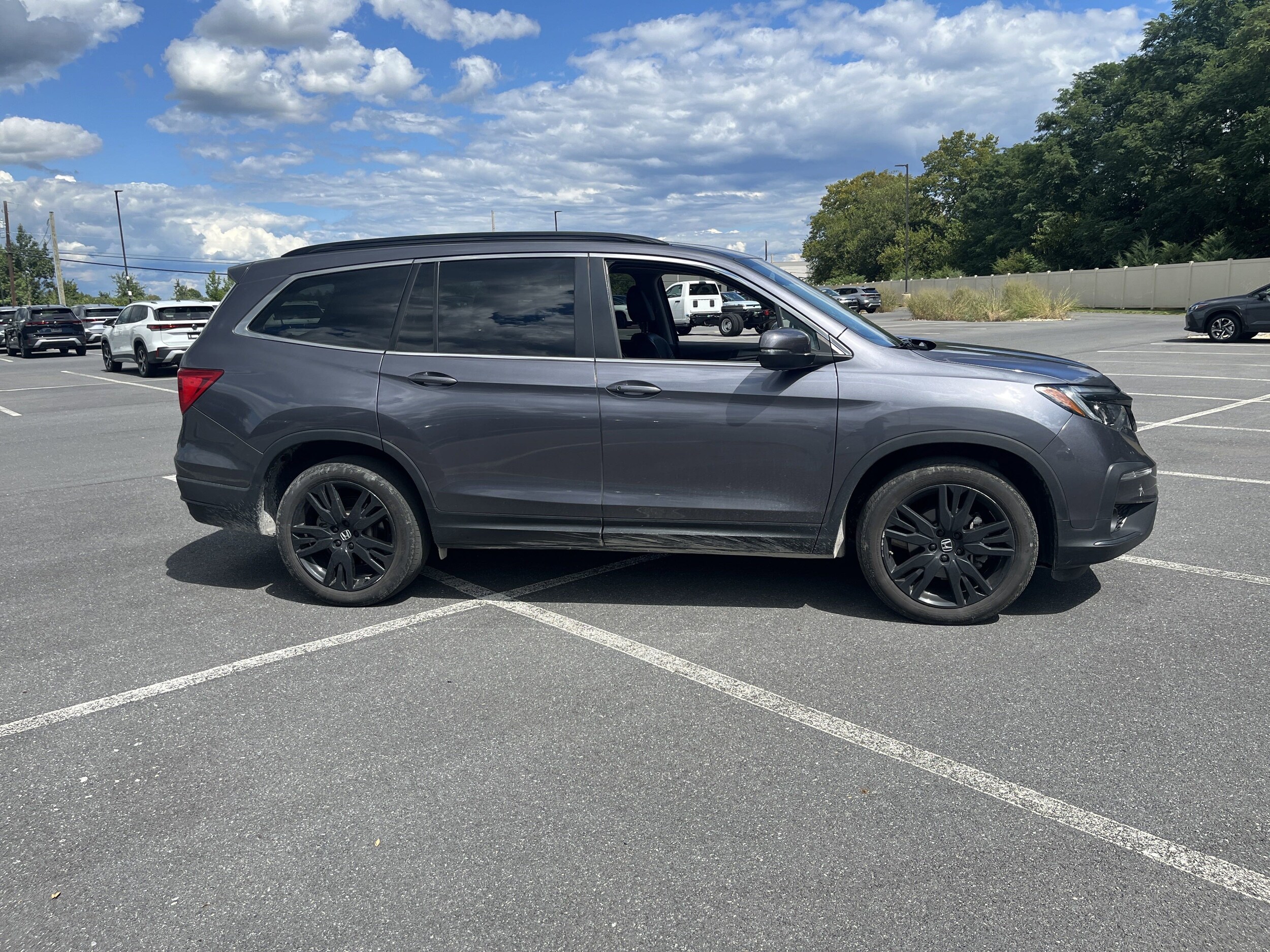 2022 Honda Pilot Special Edition photo 4