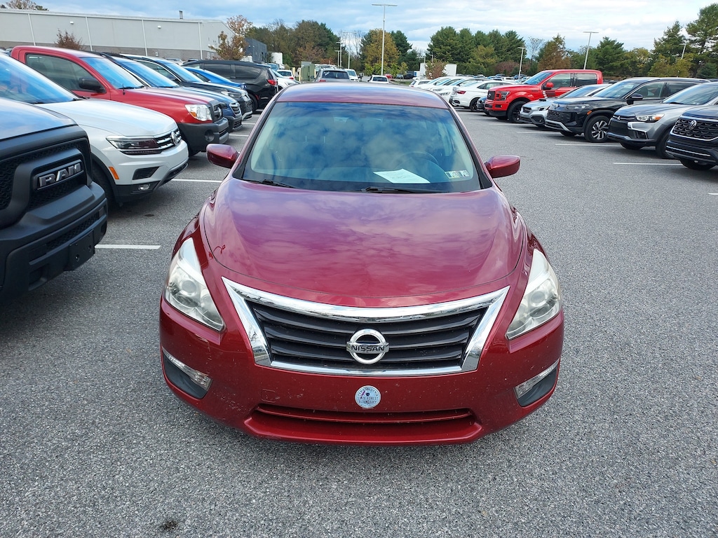 Used 2013 Nissan Altima 2.5 S Sedan