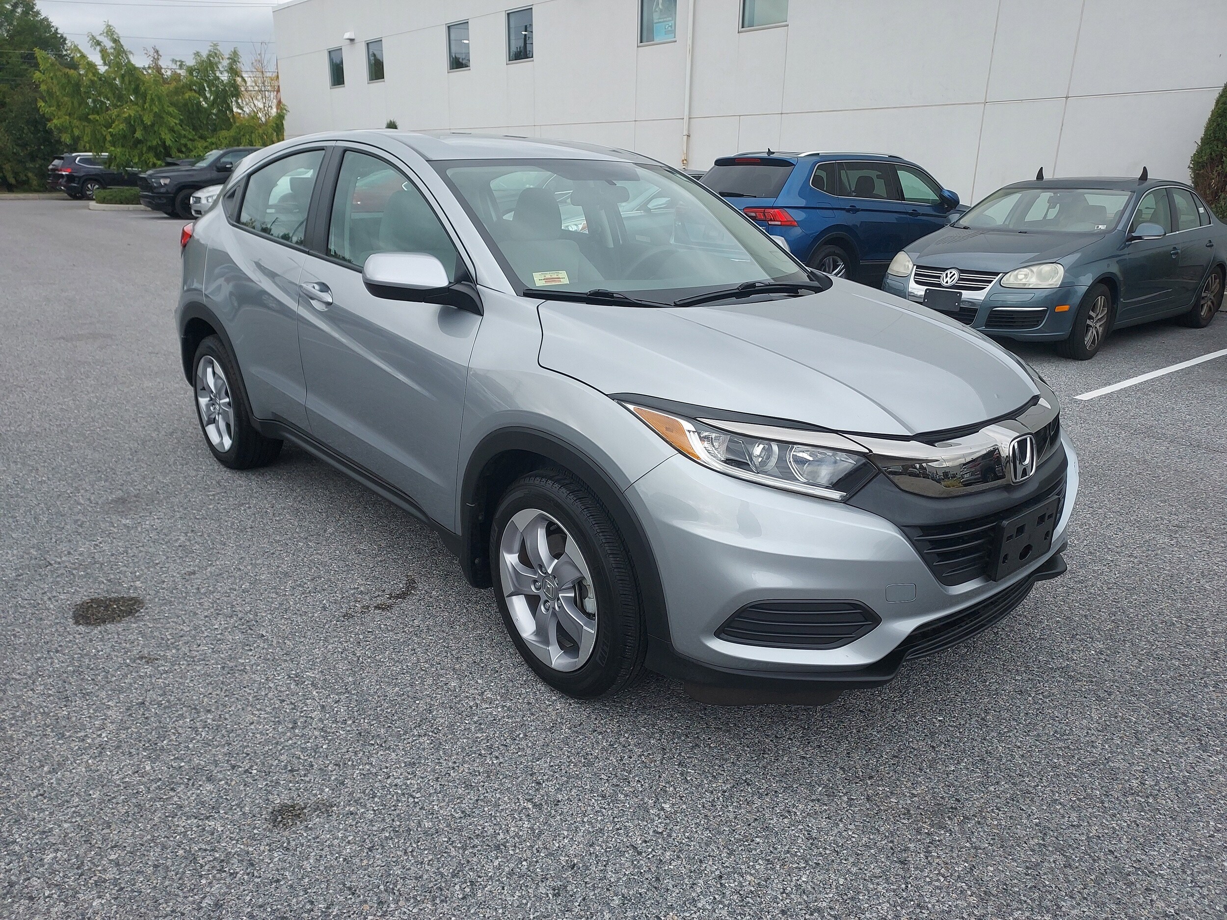 2019 Honda HR-V LX photo 2