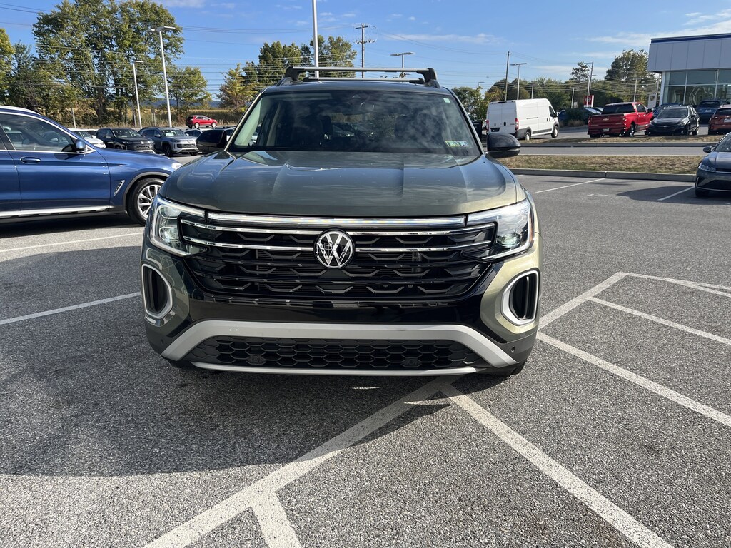 Used 2024 Volkswagen Atlas 2.0T Peak Edition SE with Technology 2.0T Peak Edition SE w/Technology 4MOTION