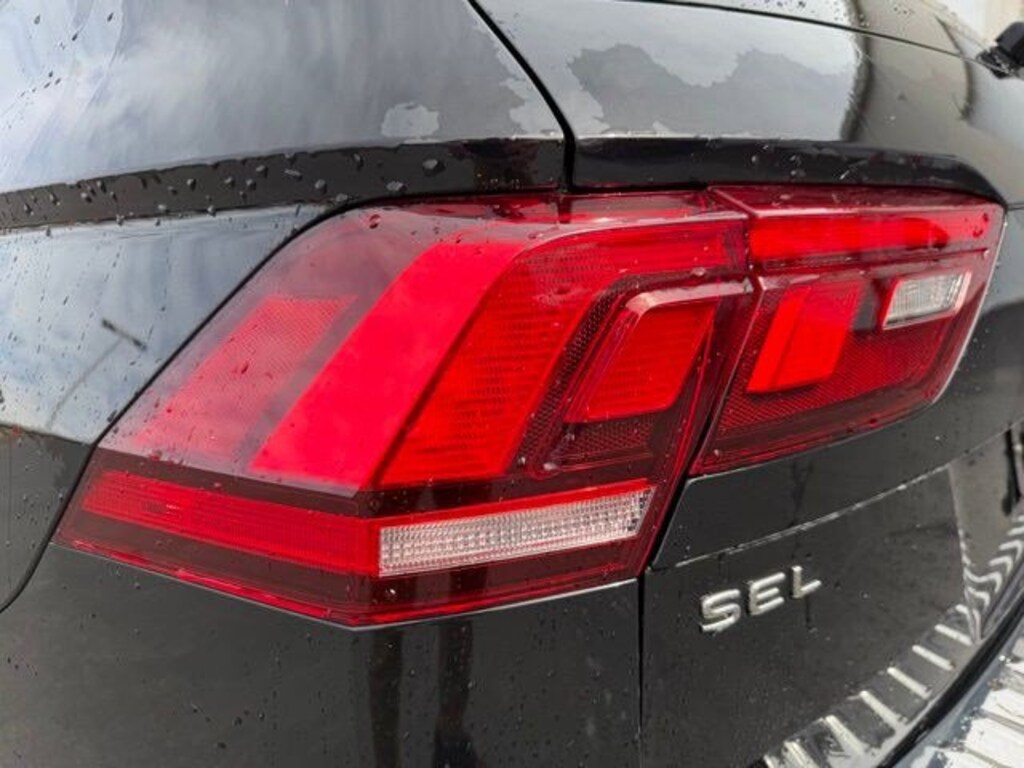Certified 2024 Volkswagen Tiguan SEL R-Line 2.0T SEL R-Line 4MOTION