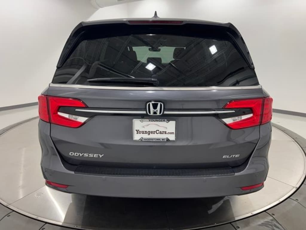 Used 2024 Honda Odyssey Elite Van