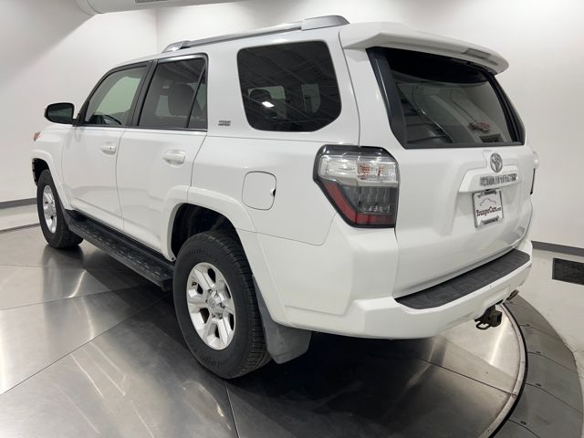 2015 Toyota 4Runner SR5 photo 2