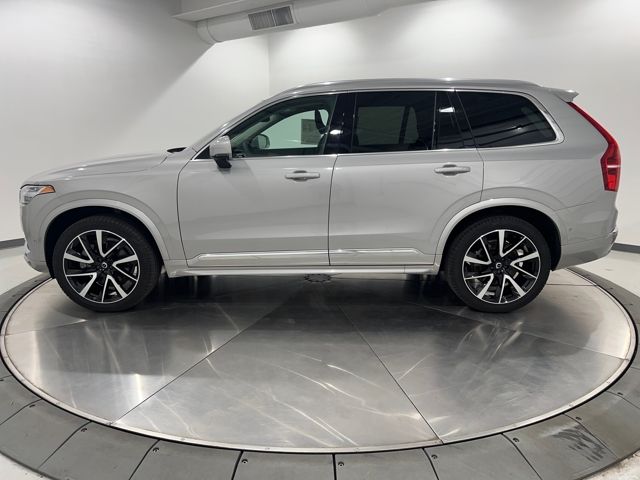 2024 Volvo XC90 Plus photo 2