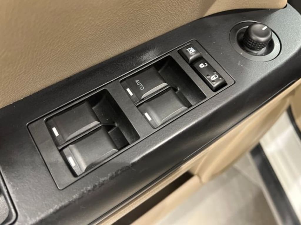 Used 2015 Jeep Patriot Latitude 4x4 SUV