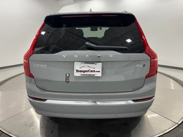 2025 Volvo XC90 Plus photo 4