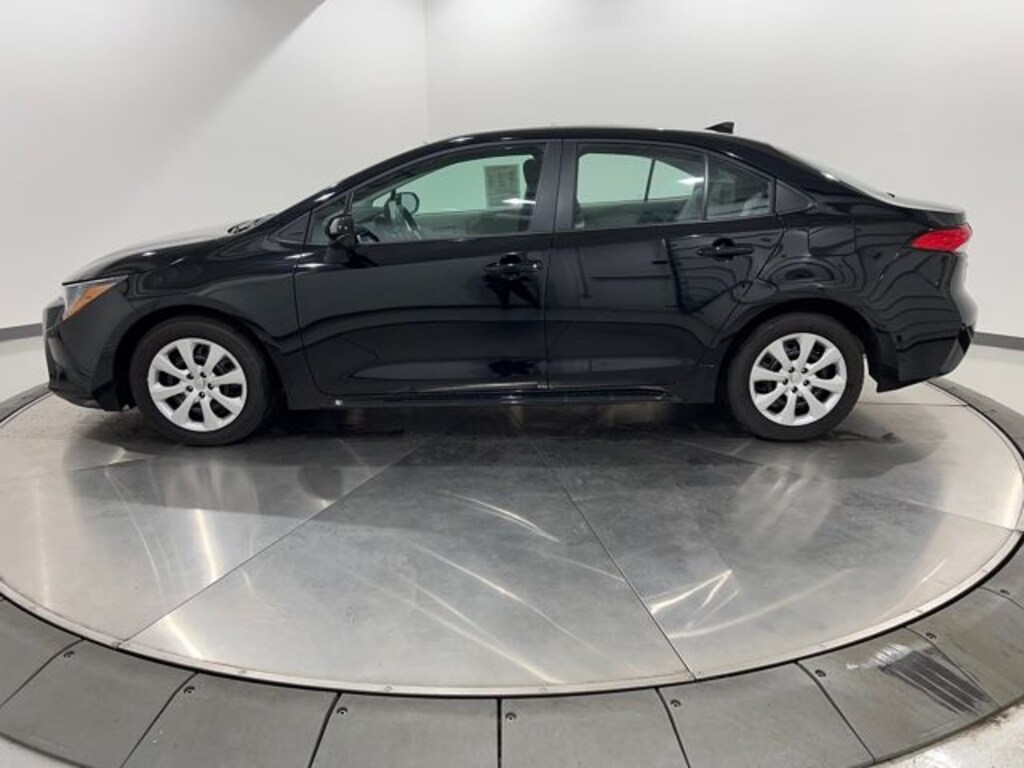 Used 2025 Toyota Corolla LE Sedan