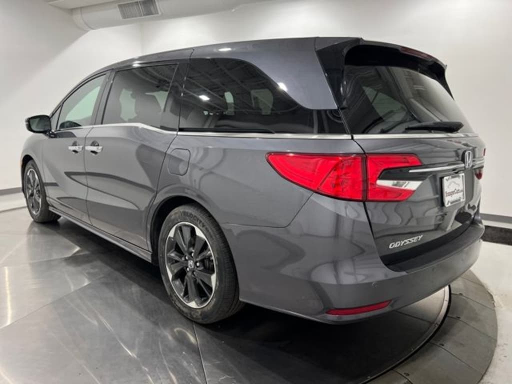 Used 2024 Honda Odyssey Elite Van