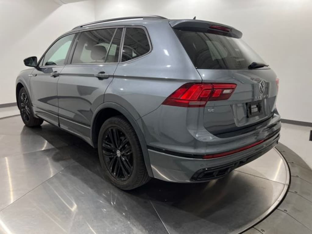 Used 2022 Volkswagen Tiguan 2.0T SE R-Line Black SUV