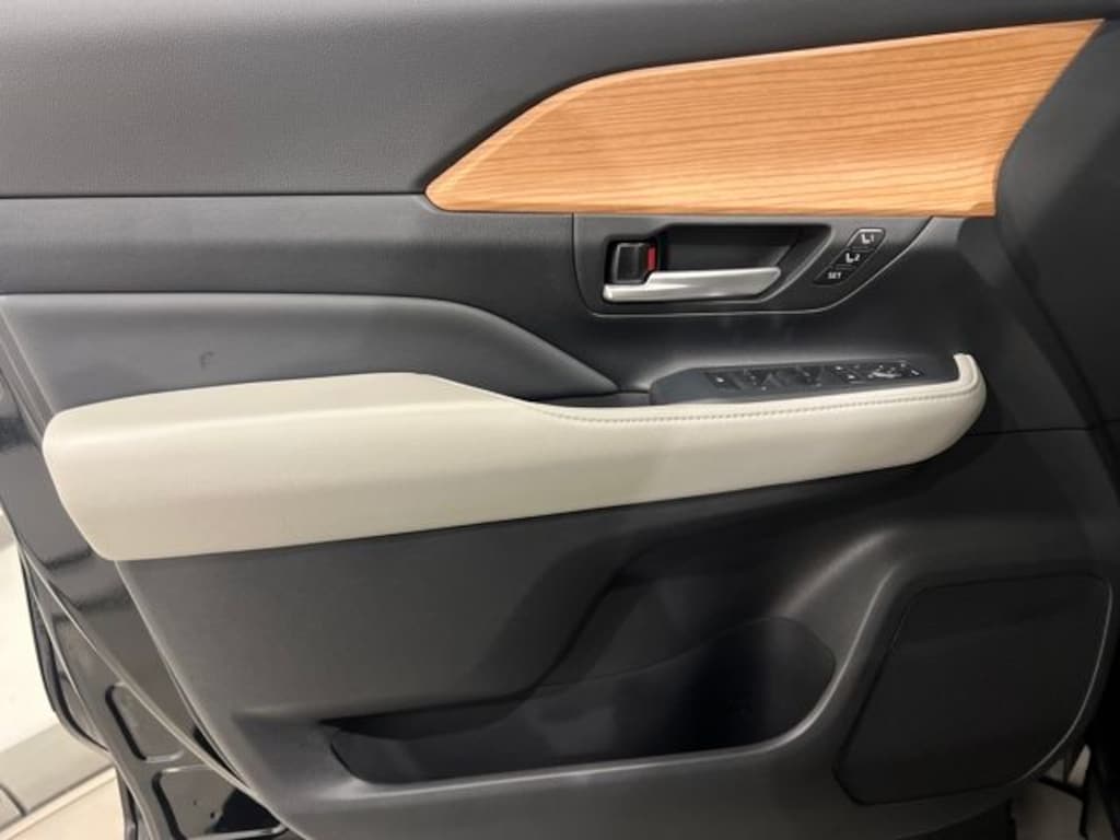 Used 2024 Toyota Grand Highlander Limited SUV