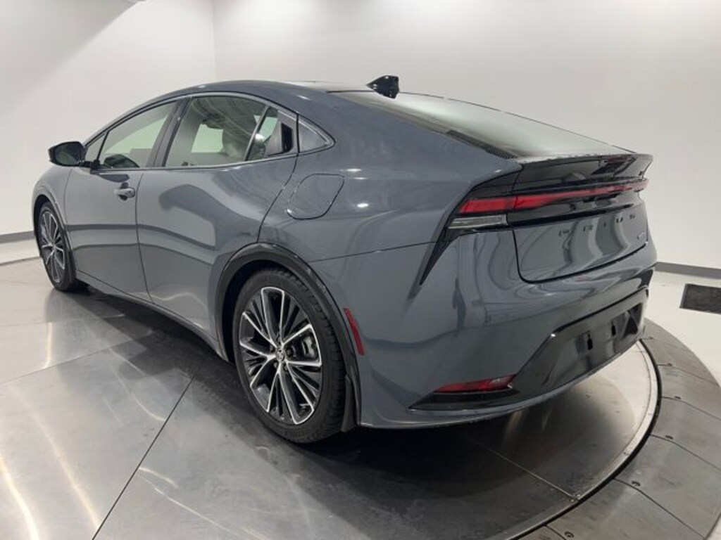 Used 2023 Toyota Prius XLE Hatchback