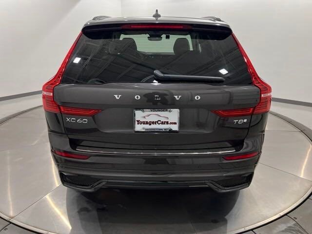 2025 Volvo XC60 Hybrid T8 Plus photo 4